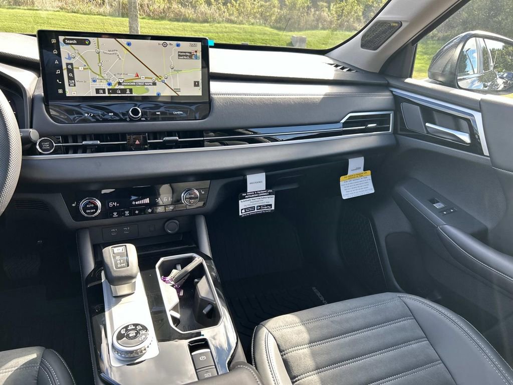 New 2025 Mitsubishi Outlander SE image 17