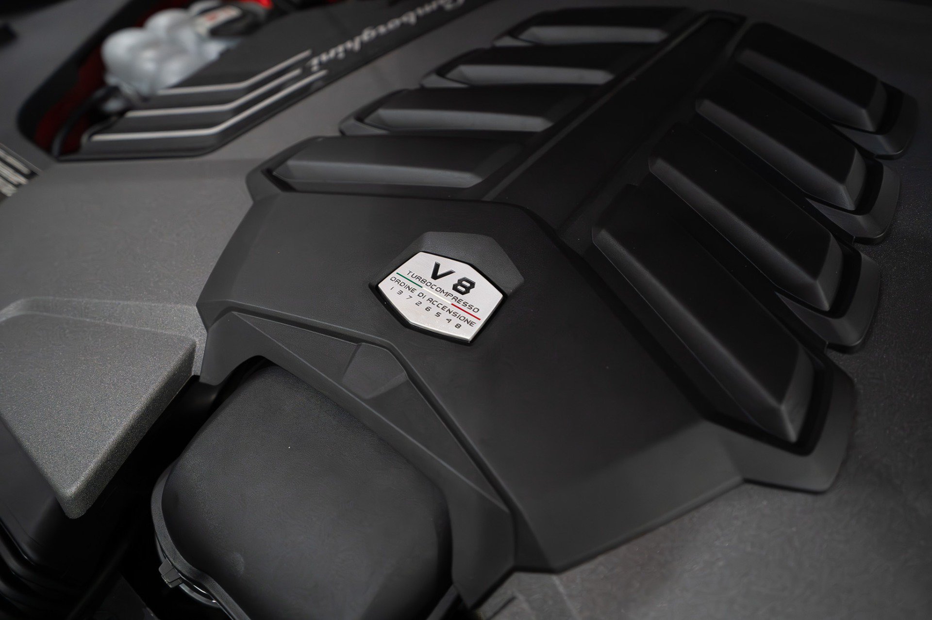 Used 2022 Lamborghini Urus AWD/4WD image 72