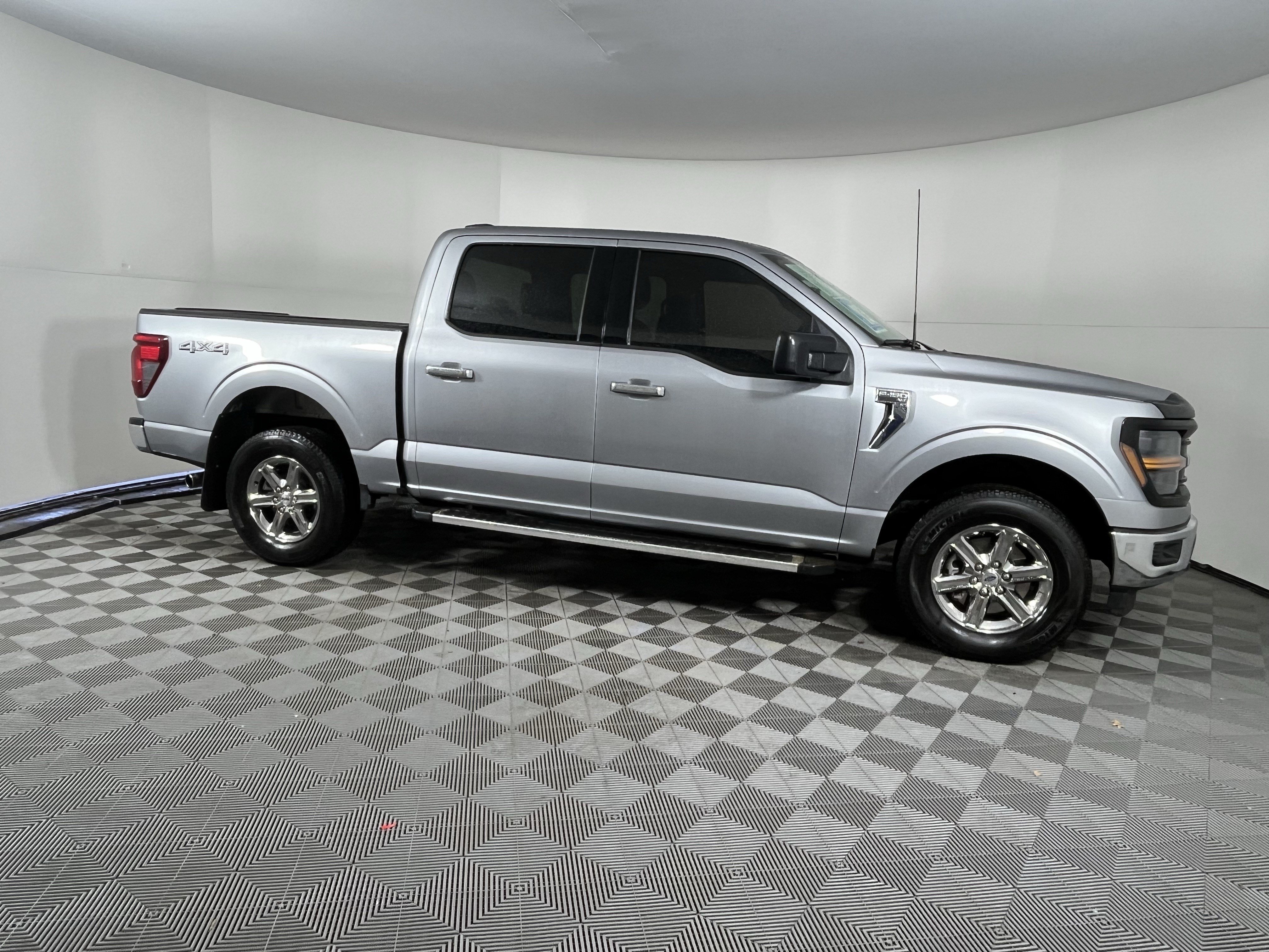 Used 2025 Ford F150 XLT w/ Equipment Group 301A Standard AWD/4WD image 6