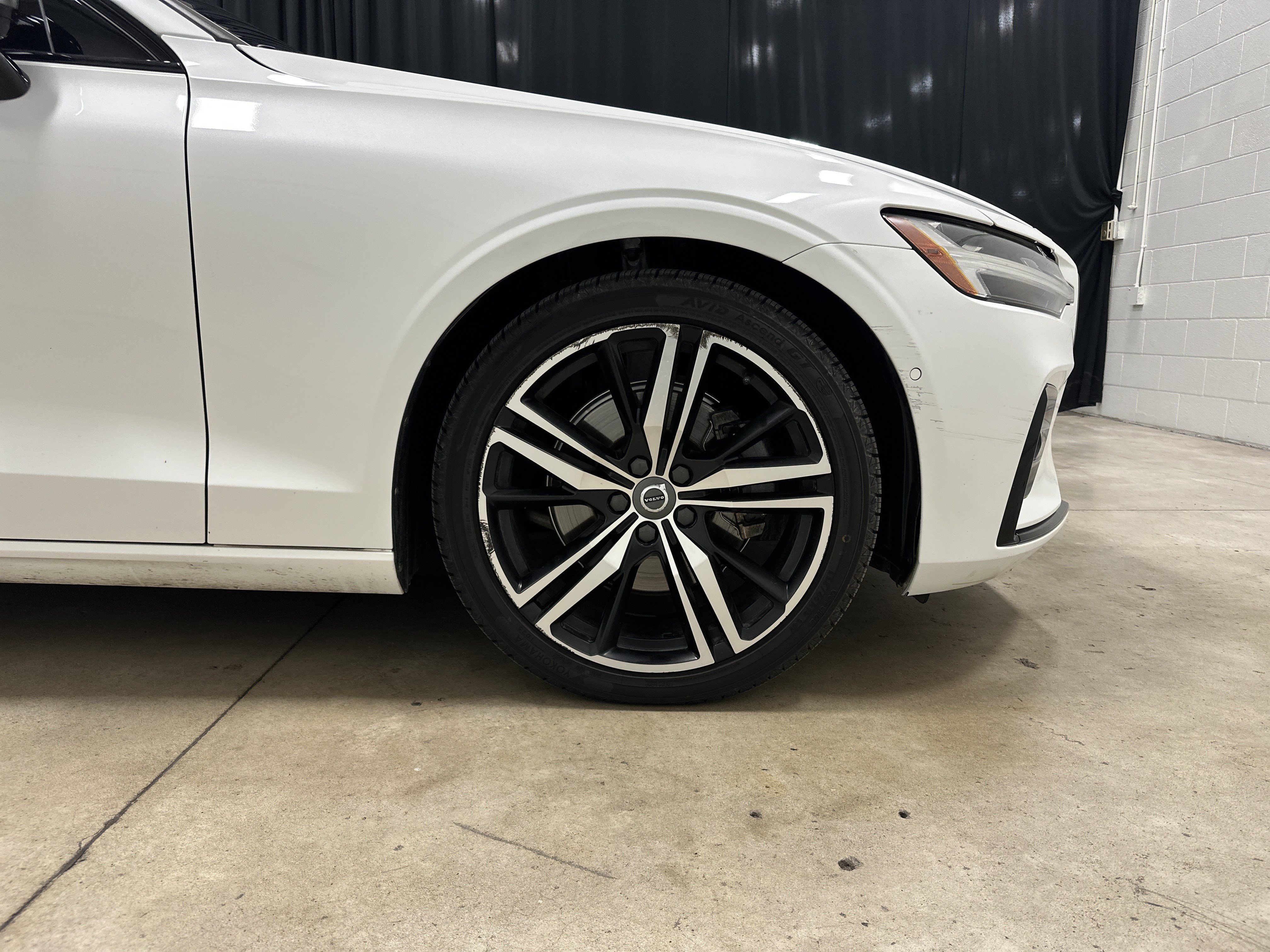 Used 2021 Volvo S60 T5 R-Design w/ Advanced Package FWD image 13