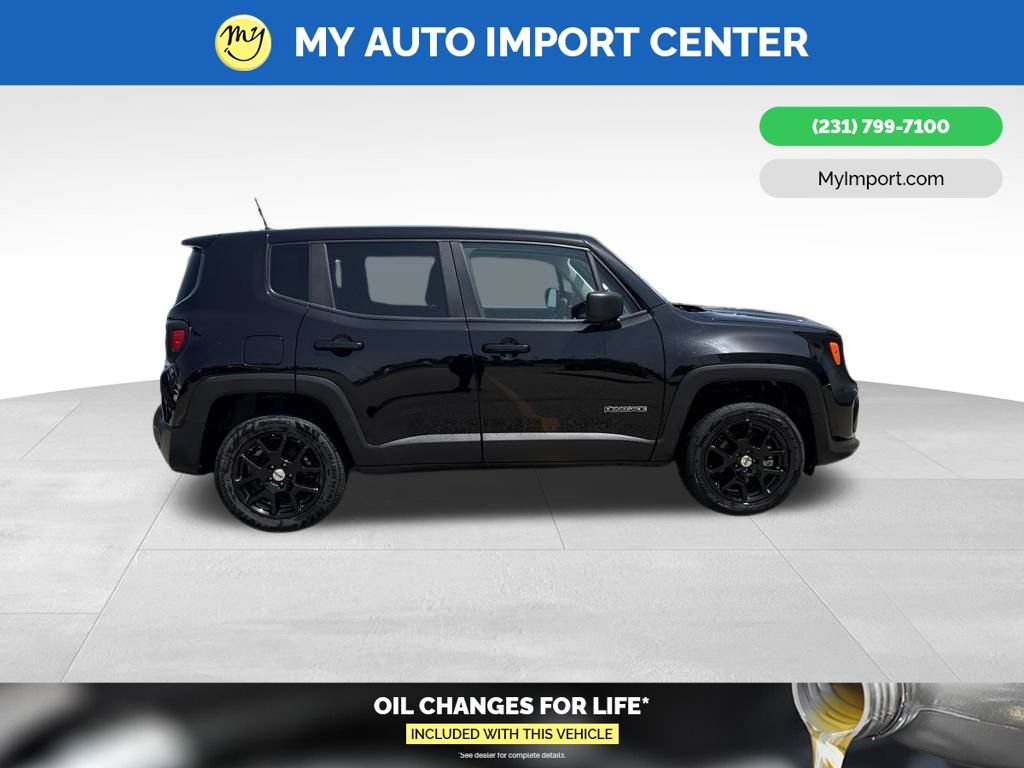 Used 2023 Jeep Renegade Latitude AWD/4WD image 8