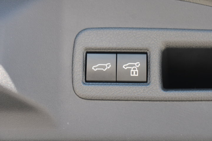 Certified 2023 Toyota bZ4X AWD image 17