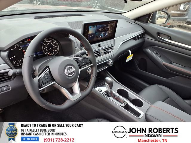 New 2026 Nissan Altima 2.5 SR w/ SR Midnight Edition Package image 4
