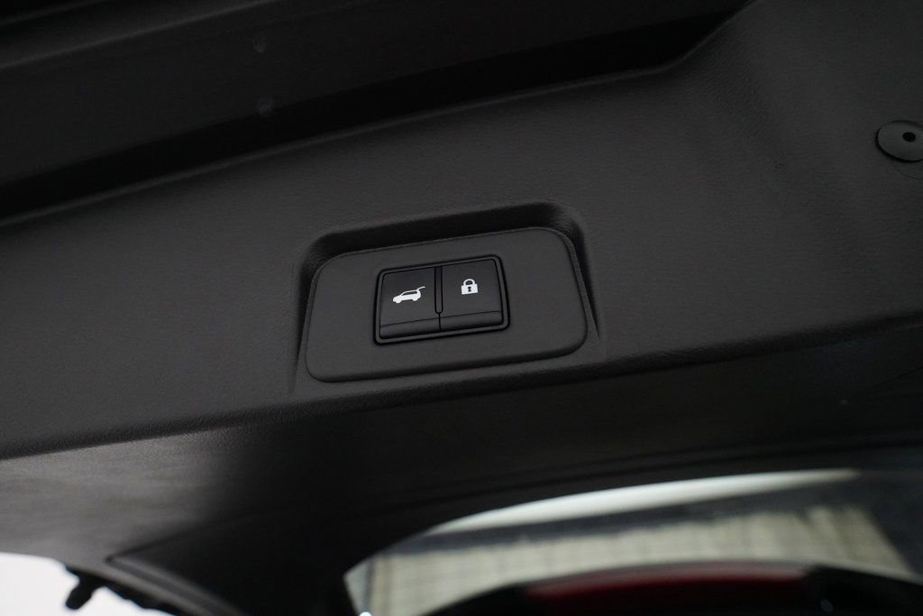 Used 2024 Nissan Rogue SV image 15