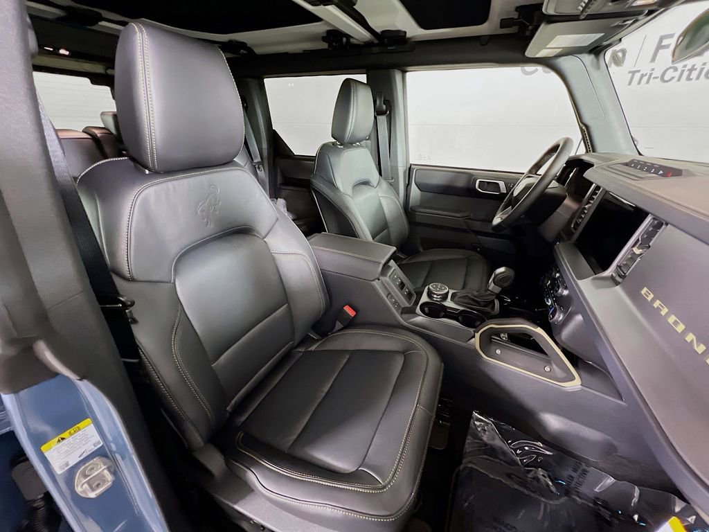 New 2025 Ford Bronco Badlands w/ Sasquatch Package image 17