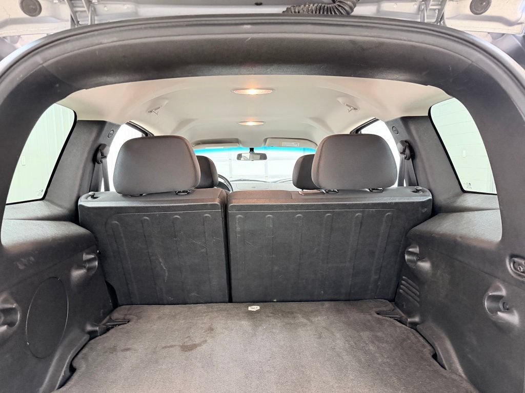 Used 2010 Chevrolet HHR LT FWD image 25