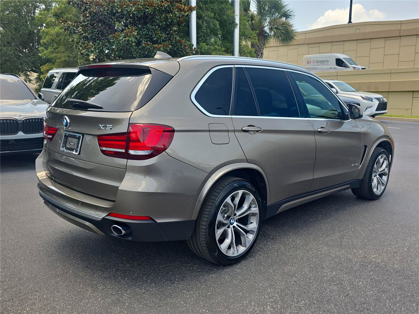 Used 2017 BMW X5 sDrive35i RWD image 3