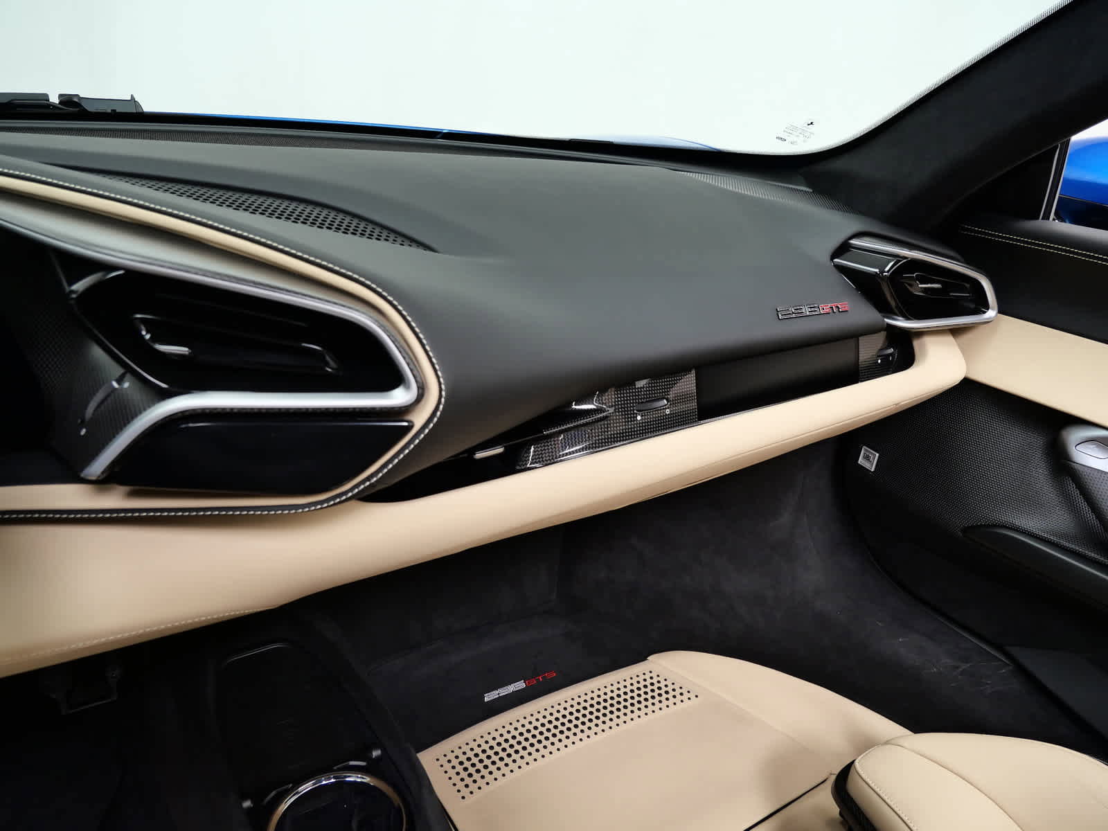 Certified 2023 Ferrari 296 GTS image 25