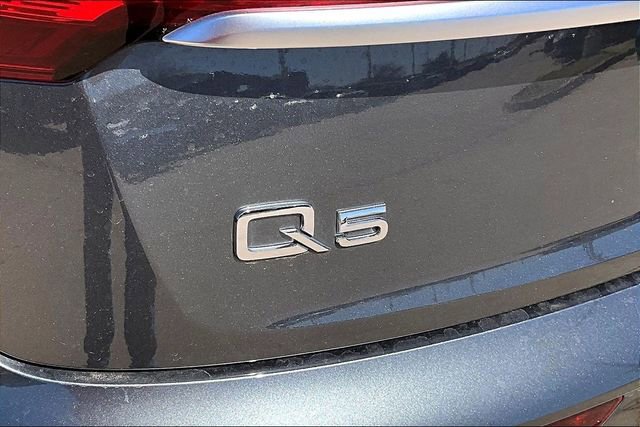 Used 2022 Audi Q5 2.0T Premium Plus w/ Premium Plus Package AWD/4WD image 33
