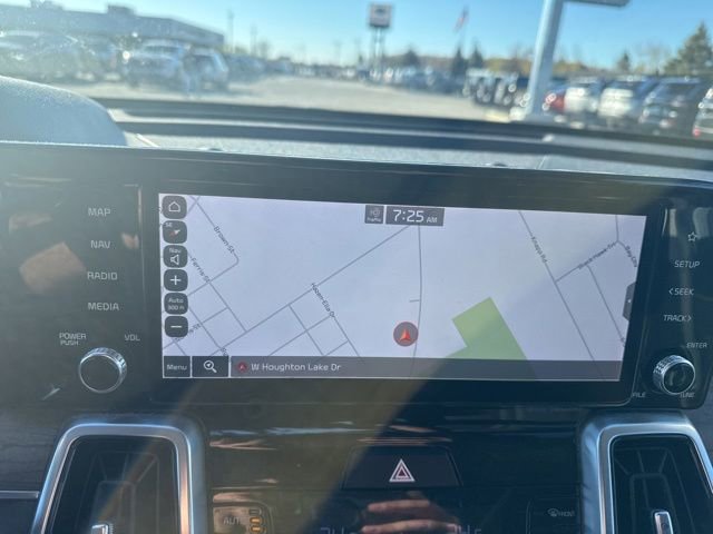 Used 2021 Kia Sorento EX AWD/4WD image 13