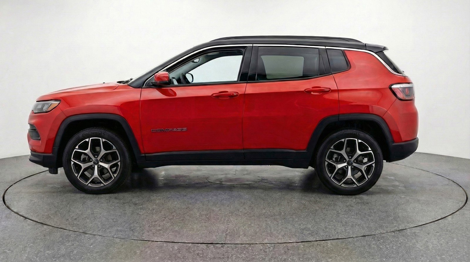 Used 2025 Jeep Compass Limited AWD/4WD image 5
