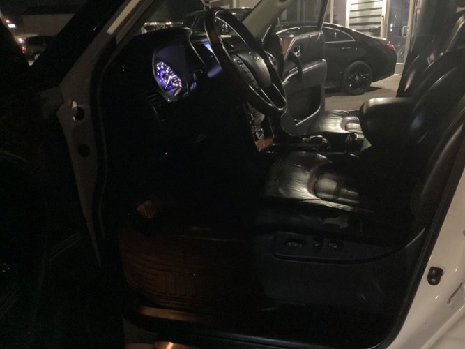 Used 2015 INFINITI QX80 4WD w/ Deluxe Technology Package image 6