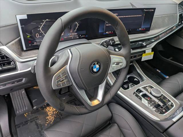 New 2026 BMW X7 xDrive40i w/ Premium Package AWD/4WD image 3
