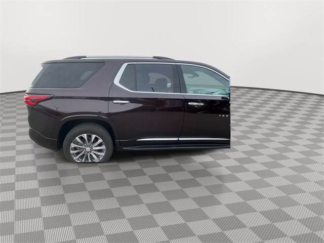 Certified 2022 Chevrolet Traverse Premier w/ LPO, Floor Liner Package image 9