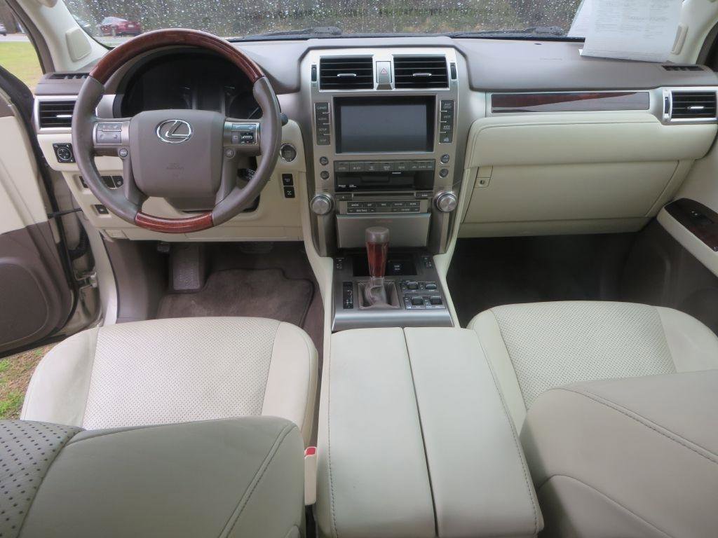 Used 2012 Lexus GX 460 Premium image 13