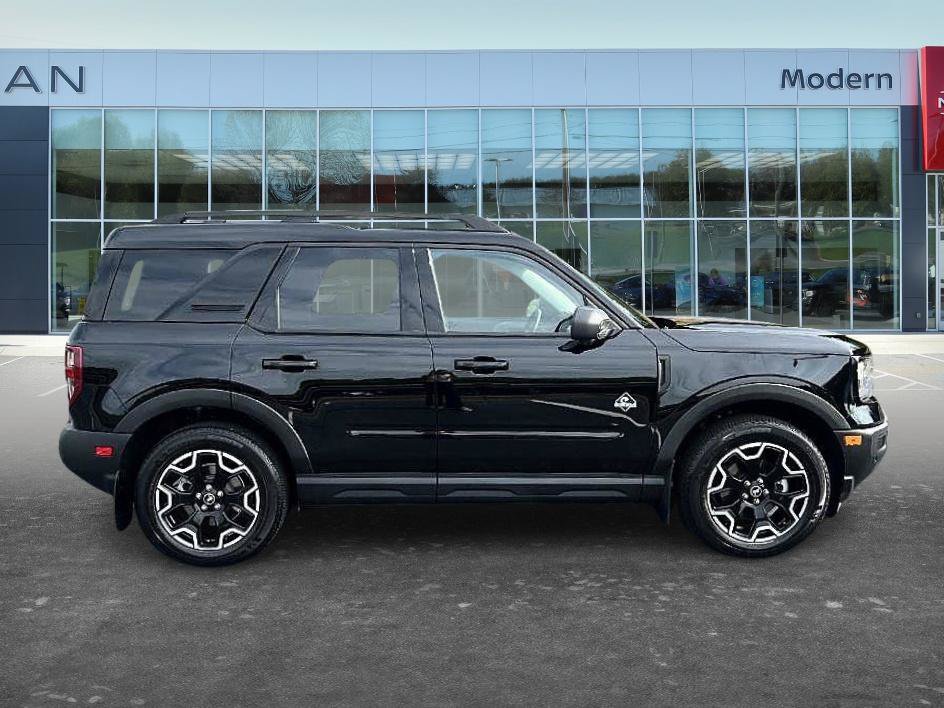 Used 2025 Ford Bronco Sport Outer Banks w/ Outer Banks Tech Package+ AWD/4WD image 4