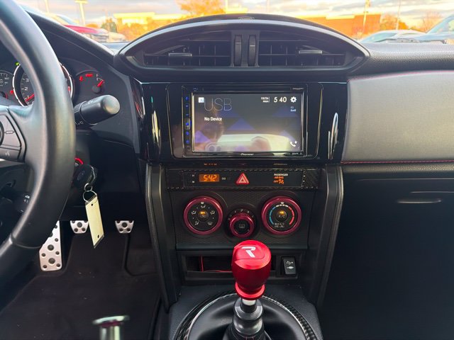 Used 2018 Subaru BRZ Premium RWD image 13