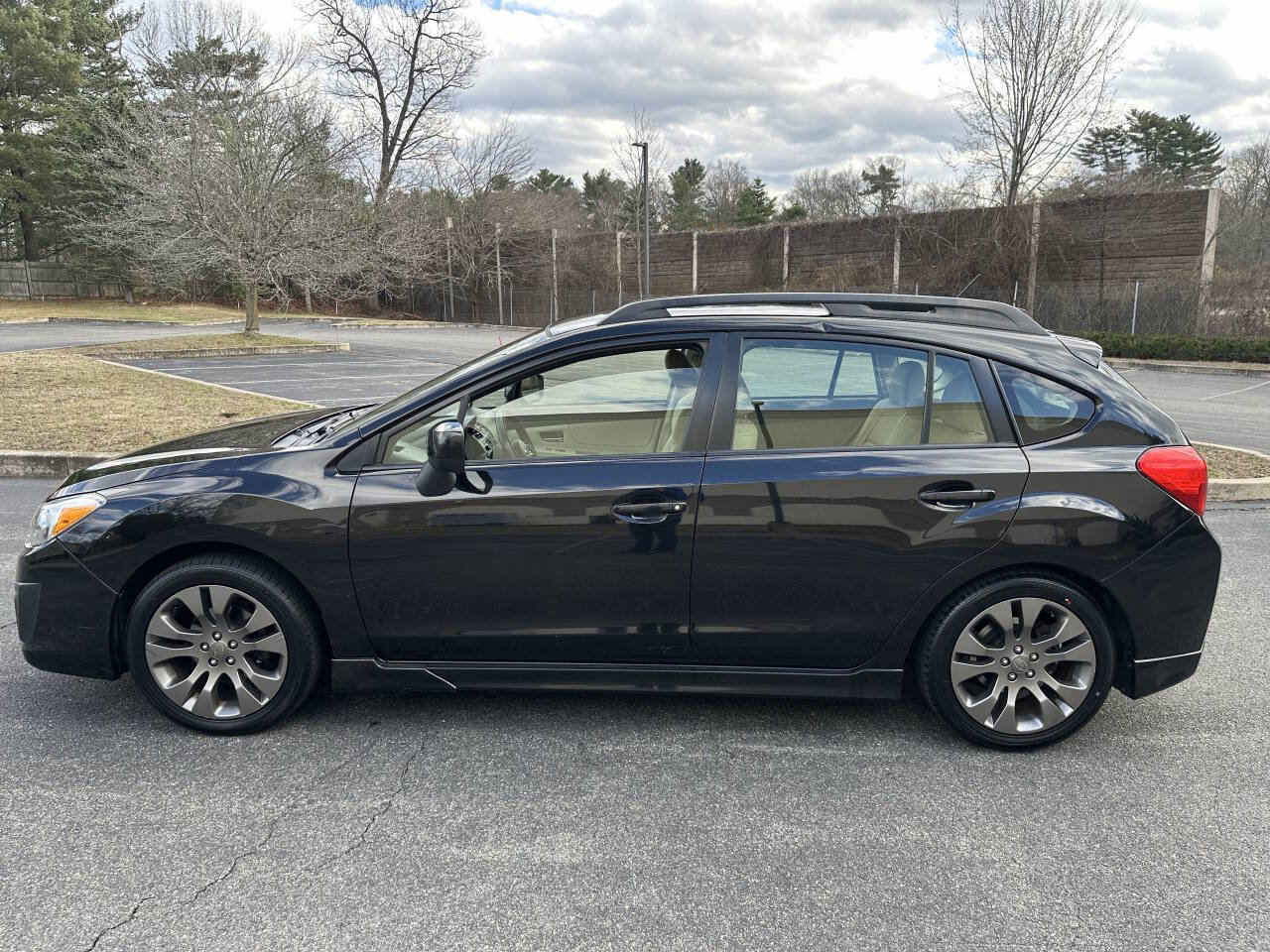 Used 2013 Subaru Impreza 2.0i Sport Premium image 5