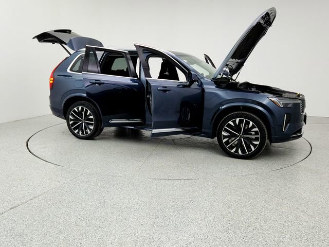 New 2026 Volvo XC90 T8 Plus w/ Protection Package Premier image 10