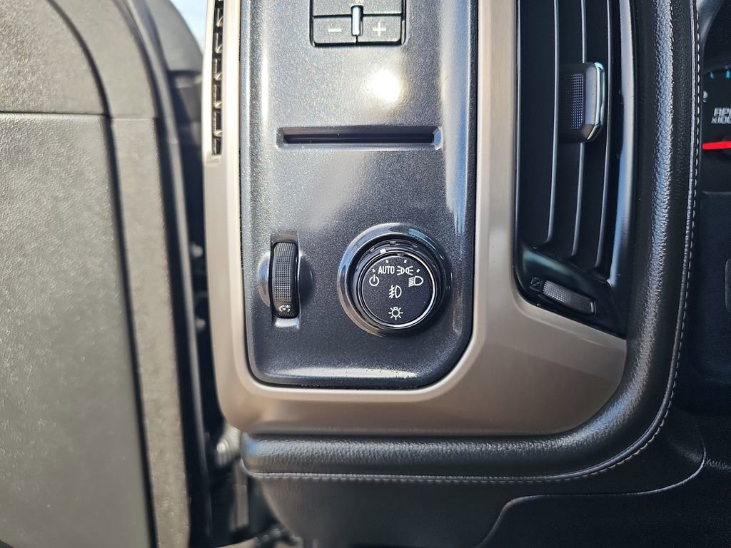 Used 2018 GMC Sierra 2500 Denali w/ Duramax Plus Package image 25