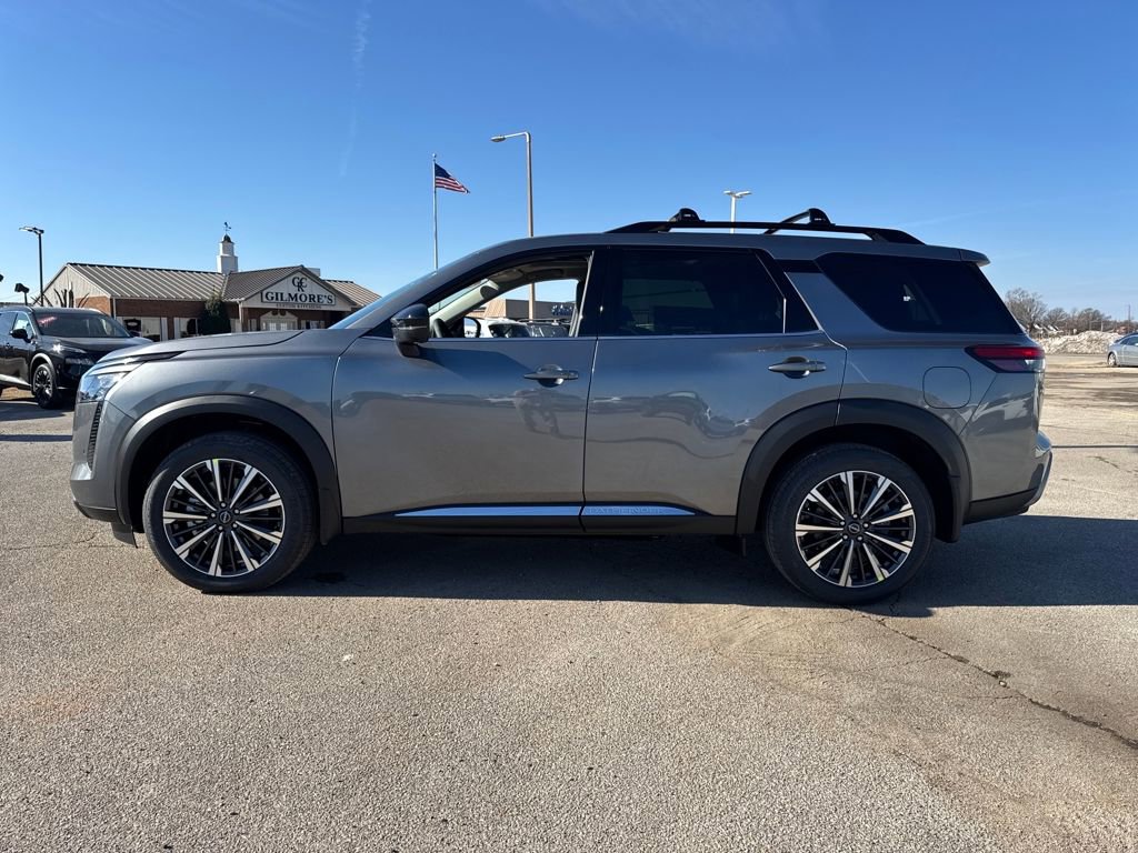 New 2026 Nissan Pathfinder Platinum image 3