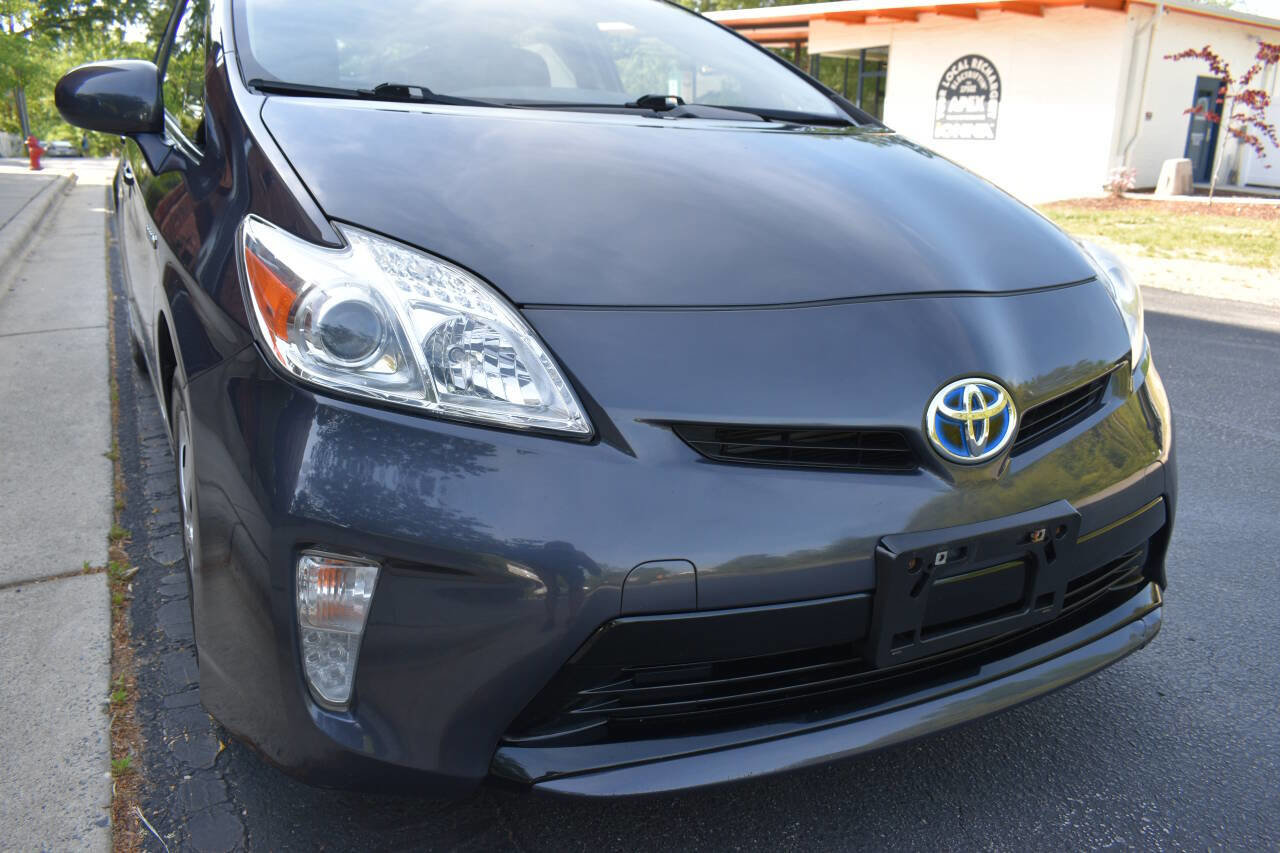 Used 2013 Toyota Prius Three image 40