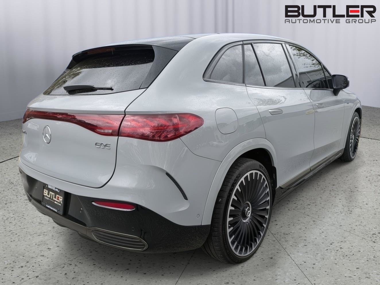 Used 2024 Mercedes-Benz EQE AMG 4MATIC SUV image 8