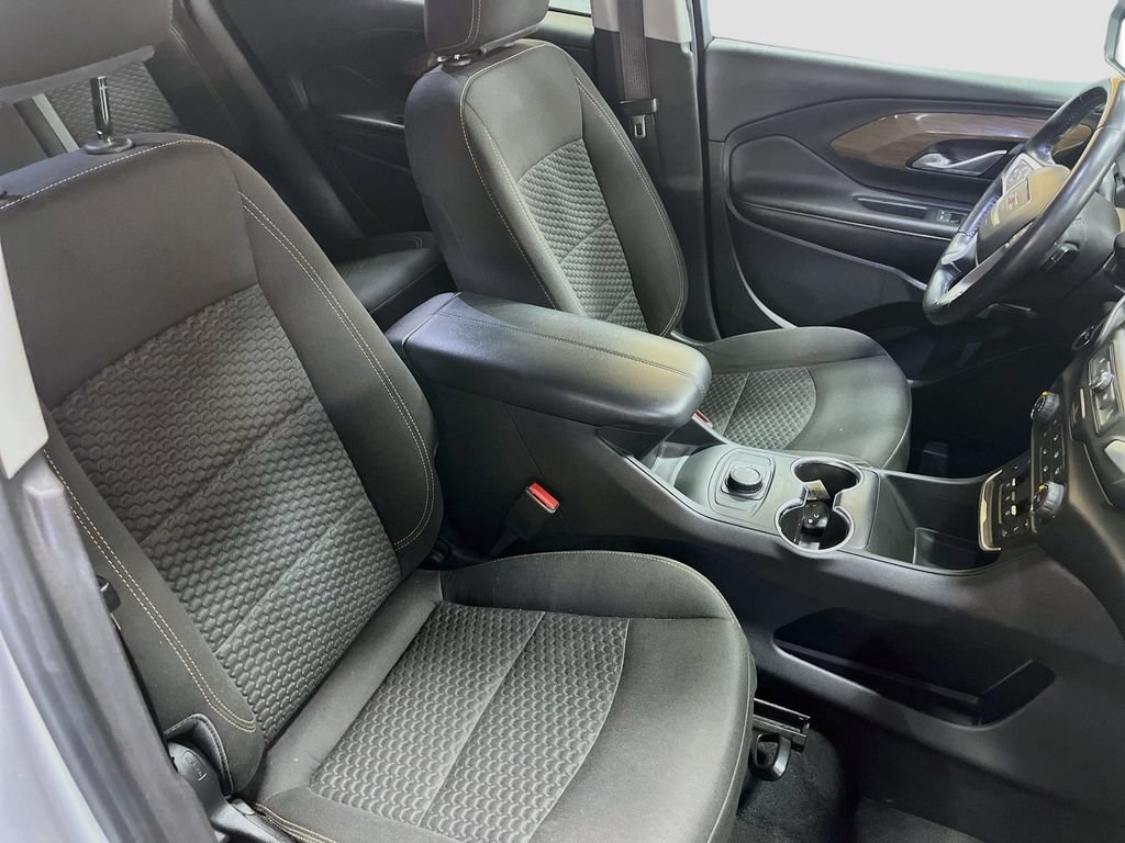 Used 2020 GMC Terrain SLE AWD/4WD image 27