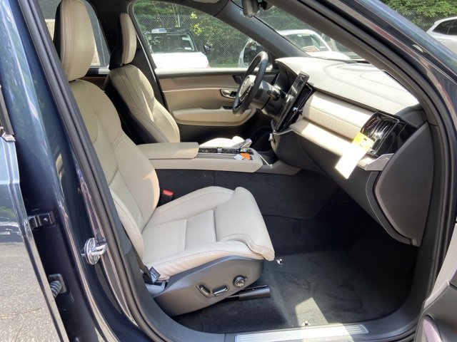 New 2026 Volvo XC90 B6 Ultra image 18