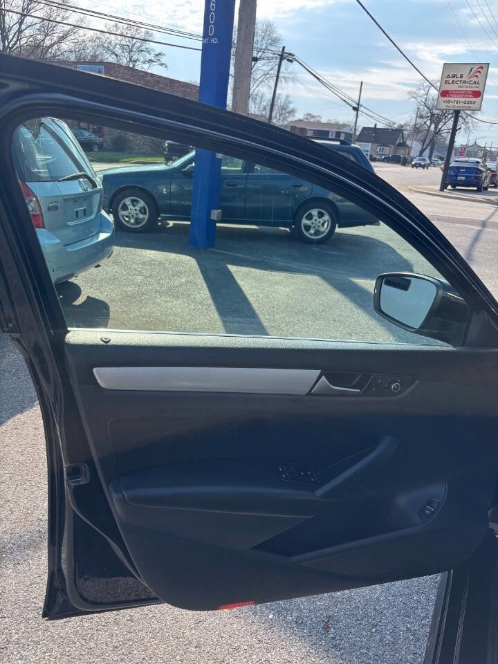 Used 2012 Volkswagen Passat 2.5 SE image 9