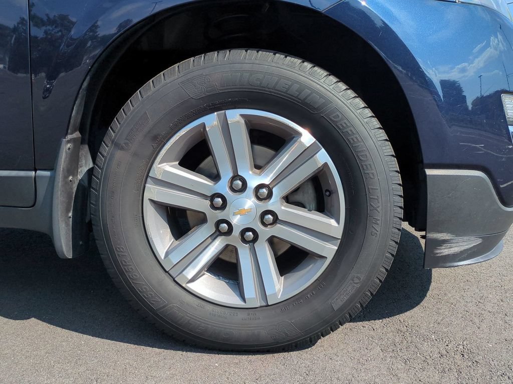 Used 2015 Chevrolet Traverse LT FWD image 11