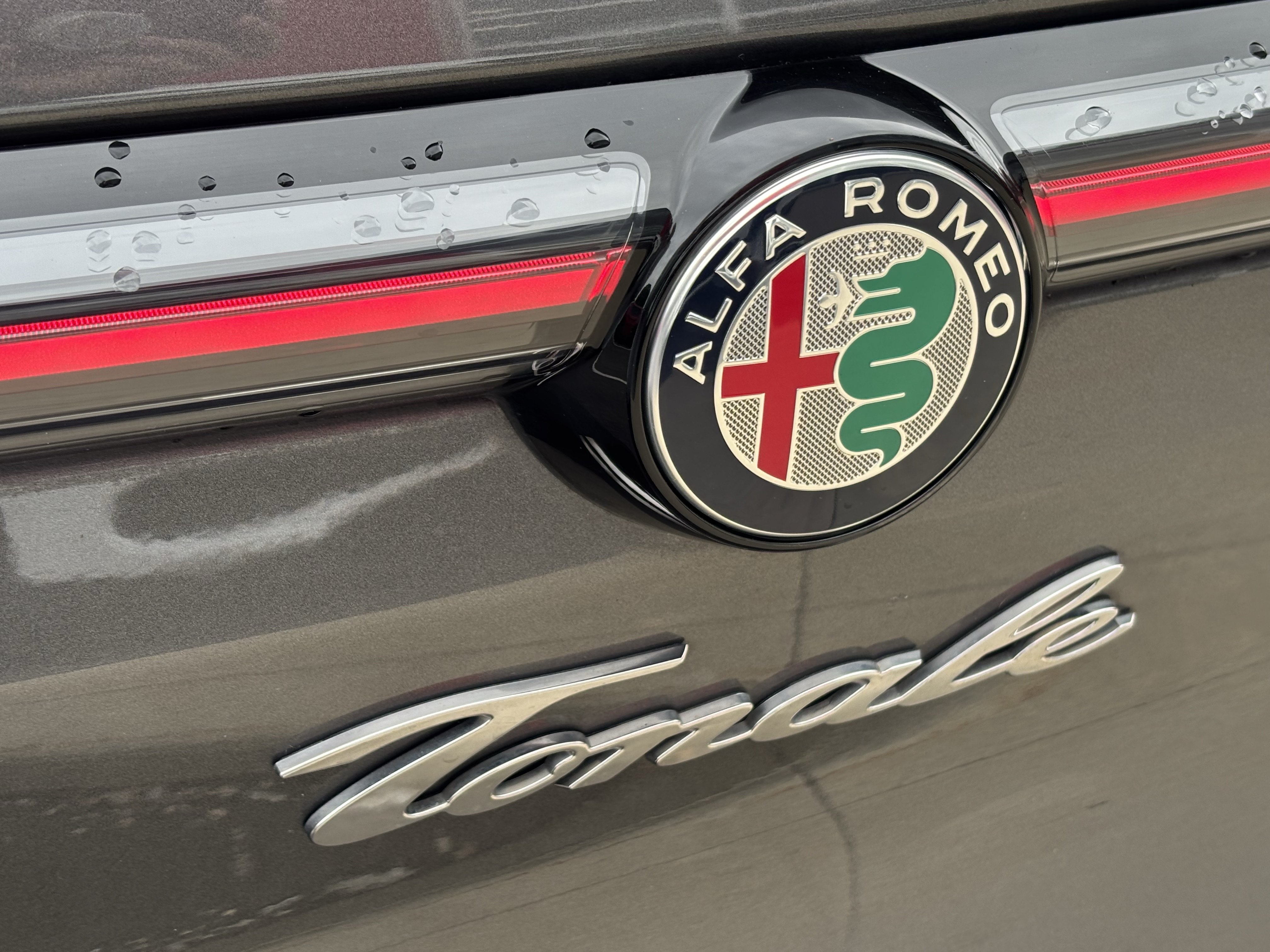 Used 2024 Alfa Romeo Tonale Ti w/ Active Assist Package AWD/4WD image 13