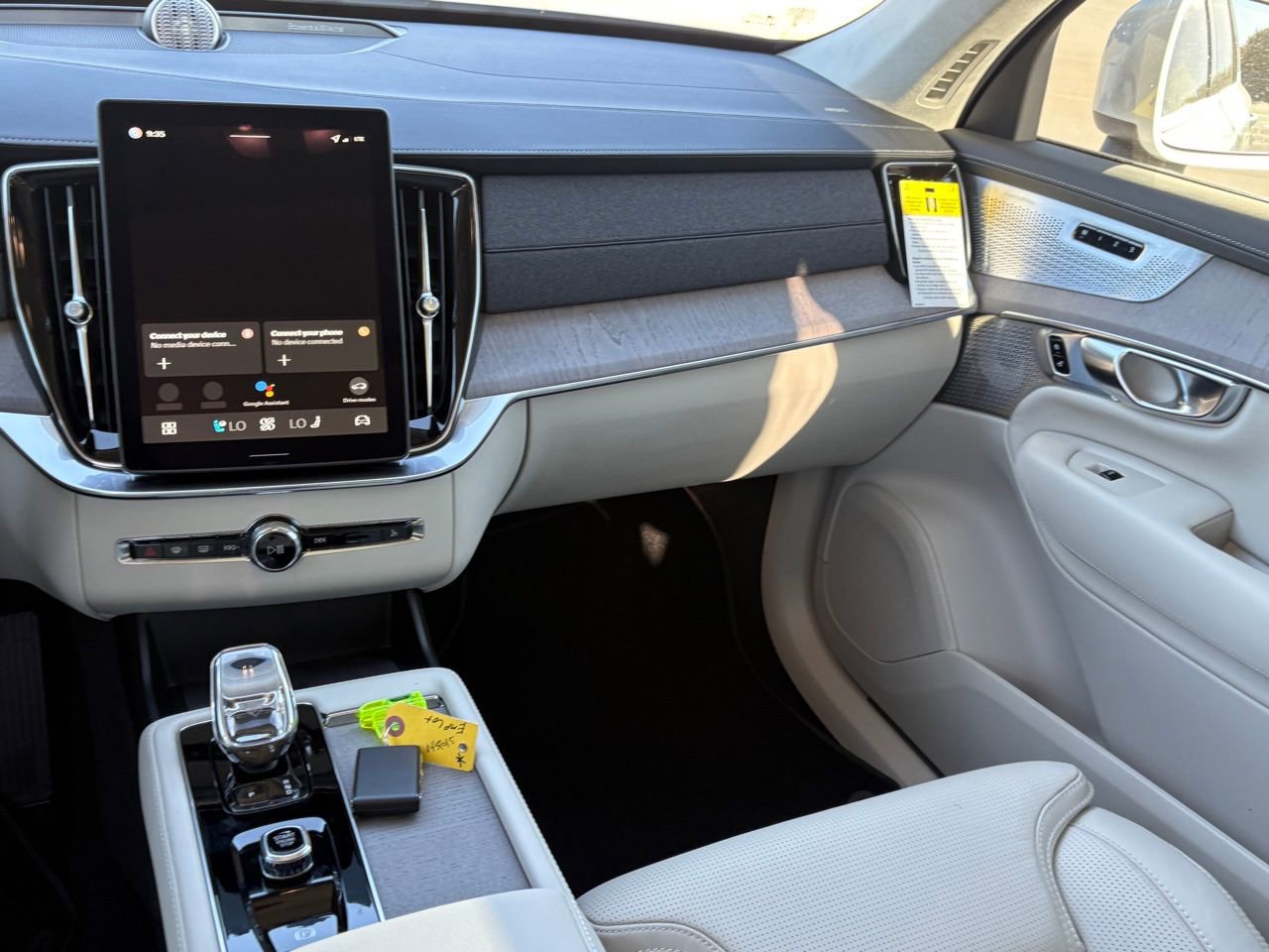 New 2026 Volvo XC90 B6 Ultra w/ Lounge Package image 10