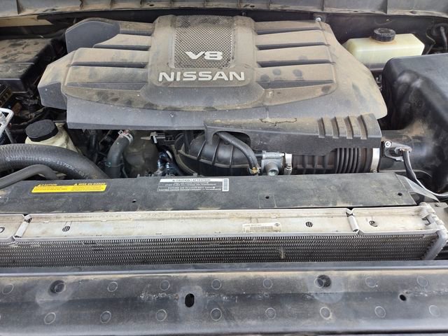 Used 2020 Nissan Titan SL w/ Moonroof Package AWD/4WD image 27