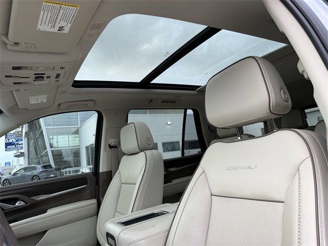 Used 2022 GMC Yukon Denali w/ Max Trailering Package image 22