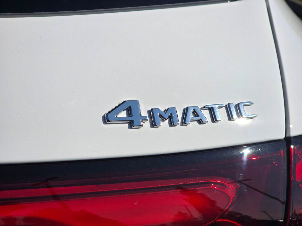 New 2026 Mercedes-Benz GLC 350e 4MATIC image 30