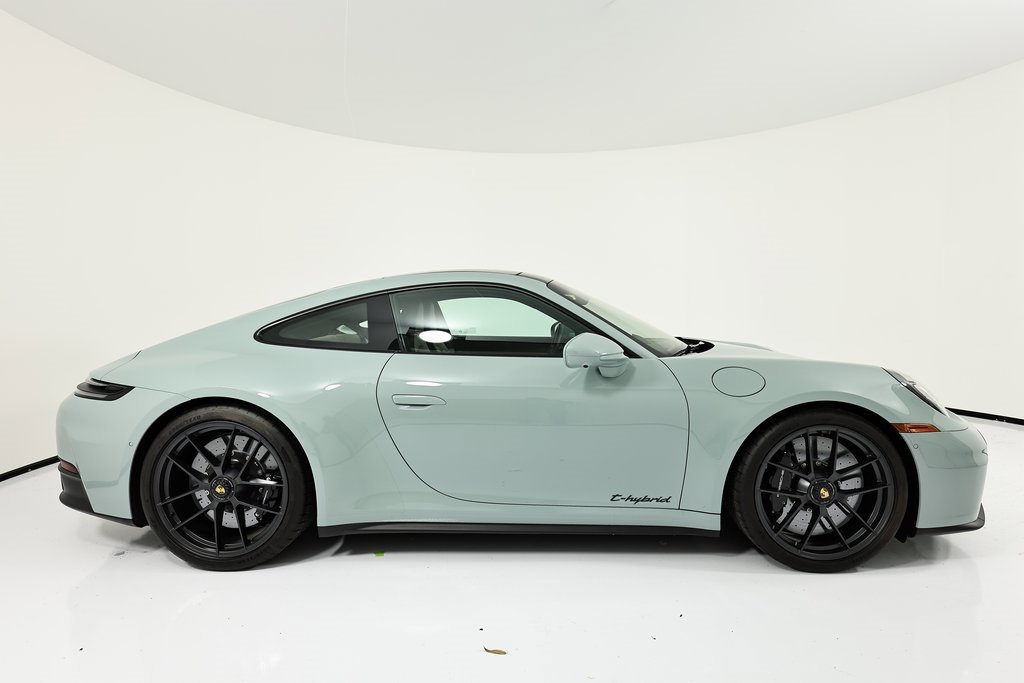 Certified 2025 Porsche 911 Carrera 4 GTS image 8