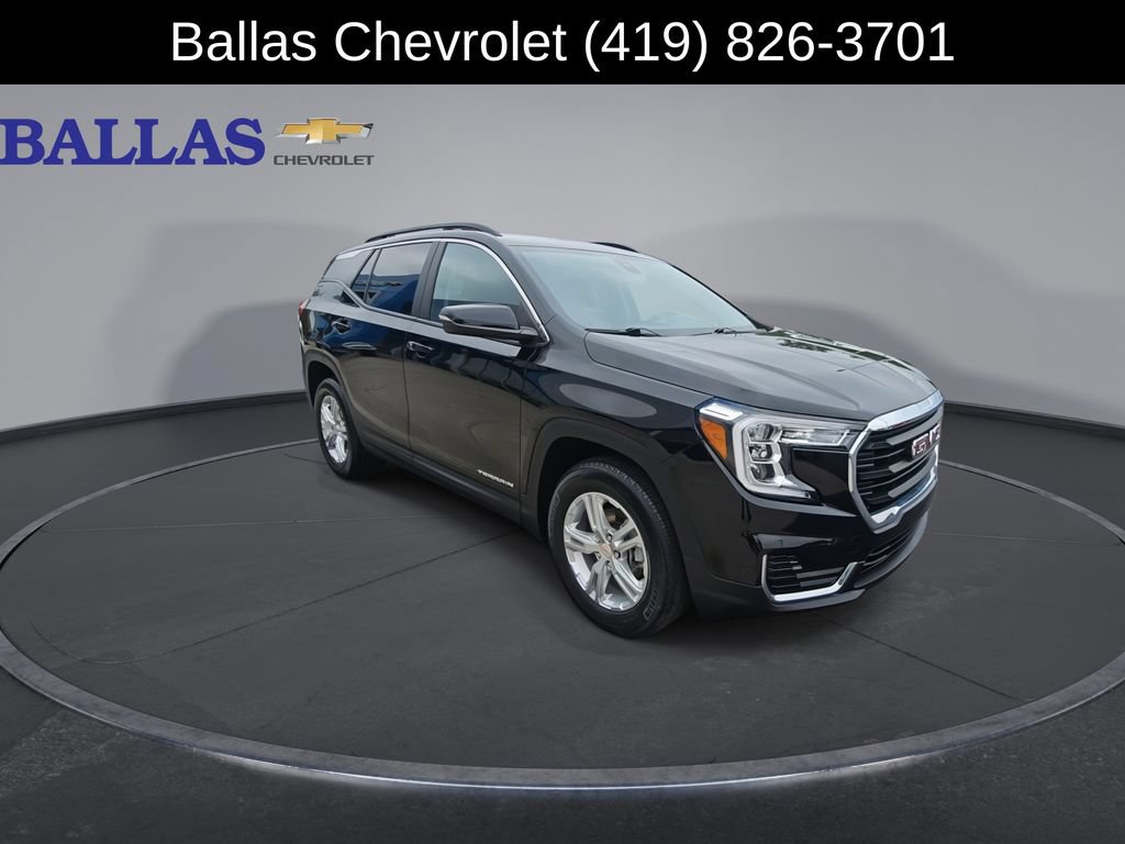 Certified 2024 GMC Terrain SLE w/ Driver Convenience Package FWD image 2