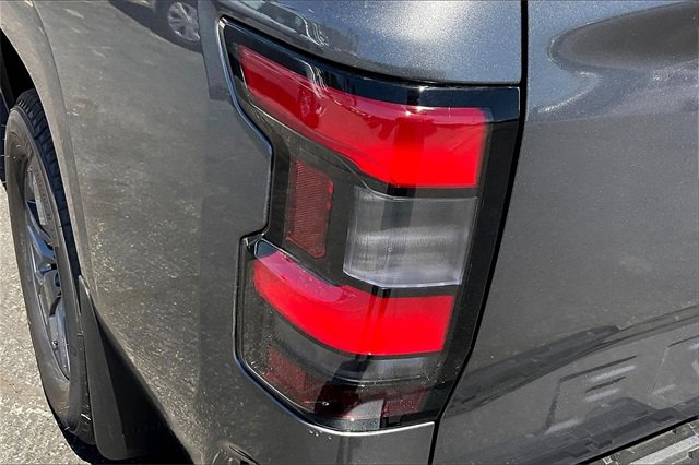 New 2025 Nissan Frontier SV w/ Tow Package image 11