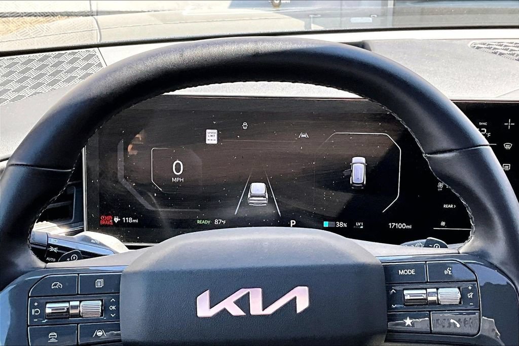 Used 2024 Kia EV9 GT-Line AWD/4WD image 15