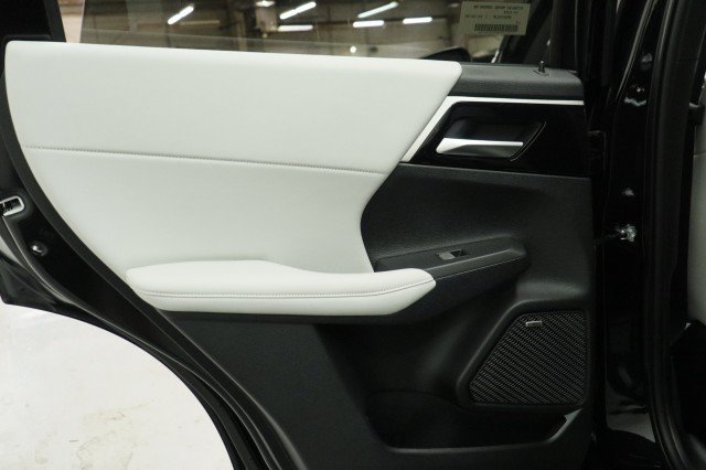 New 2026 Mitsubishi Outlander SE FWD image 25