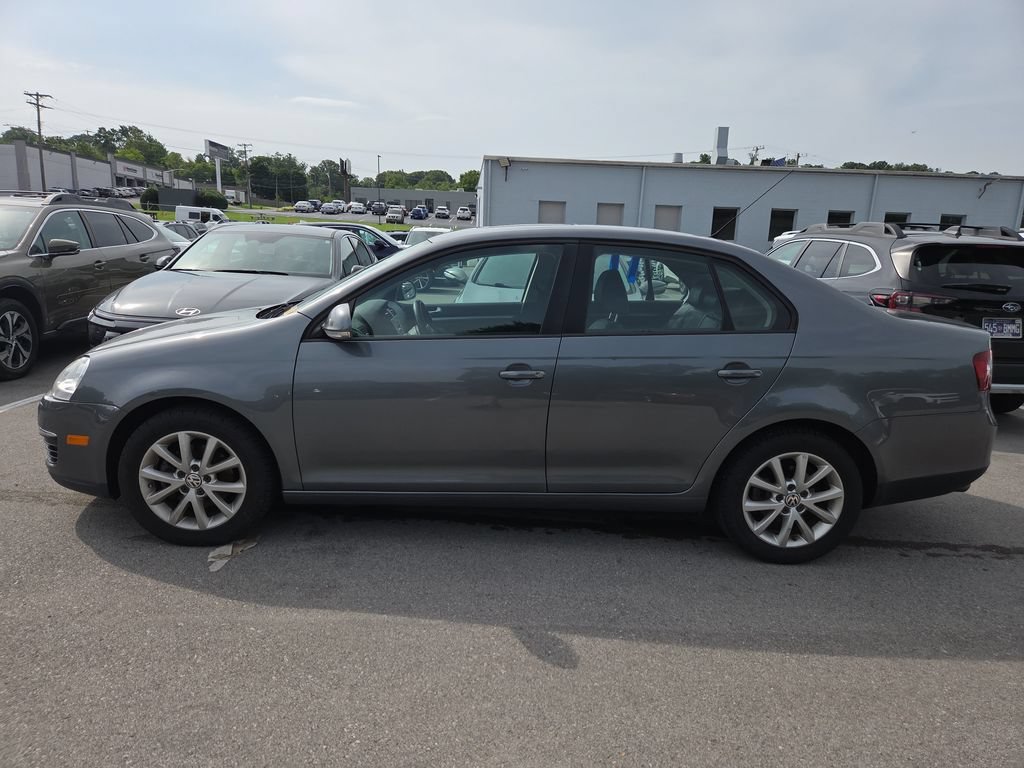 Used 2010 Volkswagen Jetta Limited Edition FWD image 7