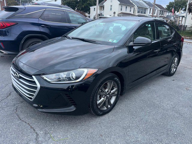Used 2018 Hyundai Elantra SEL FWD image 2
