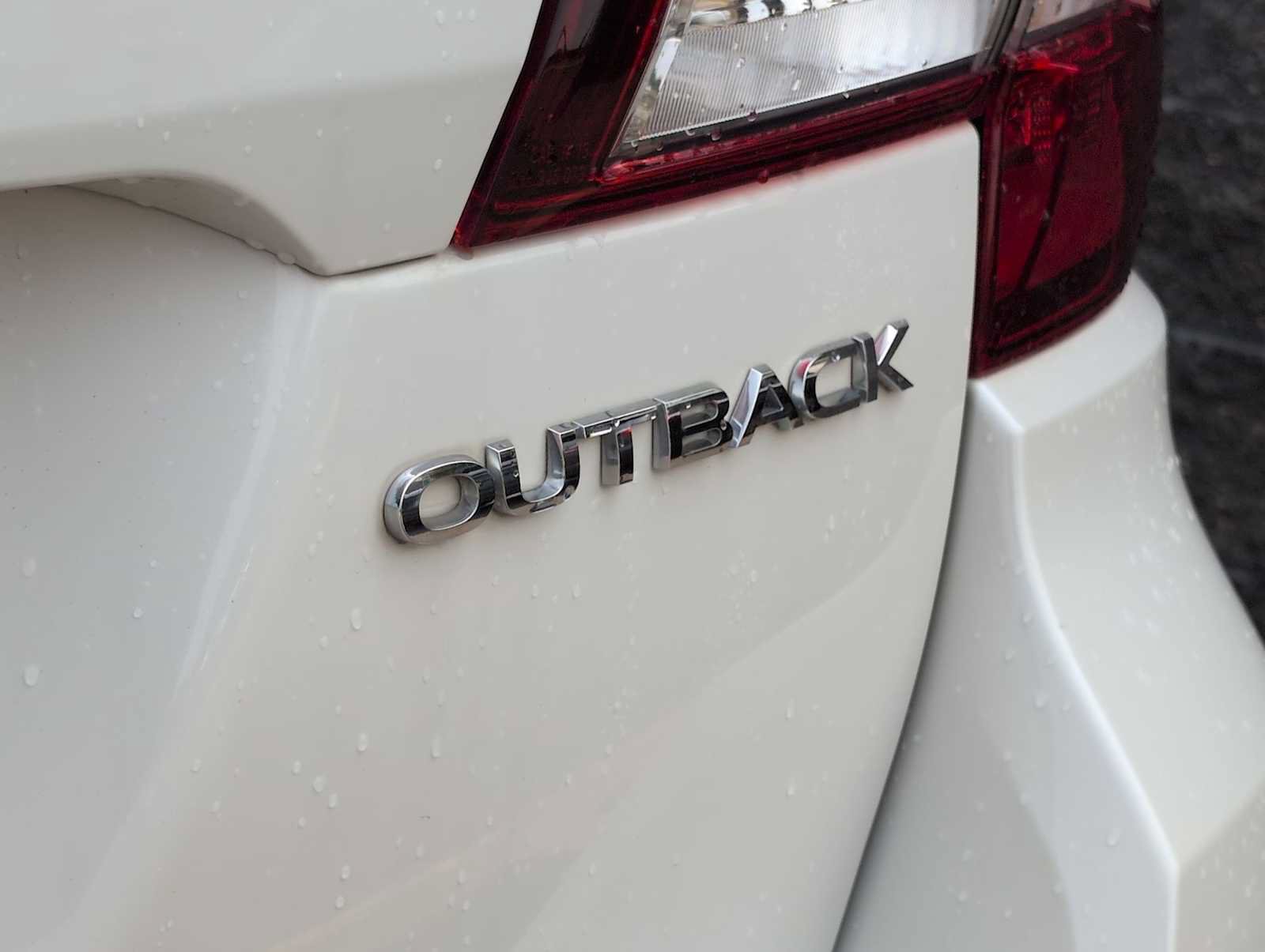 Used 2016 Subaru Outback 2.5i Premium AWD/4WD image 13