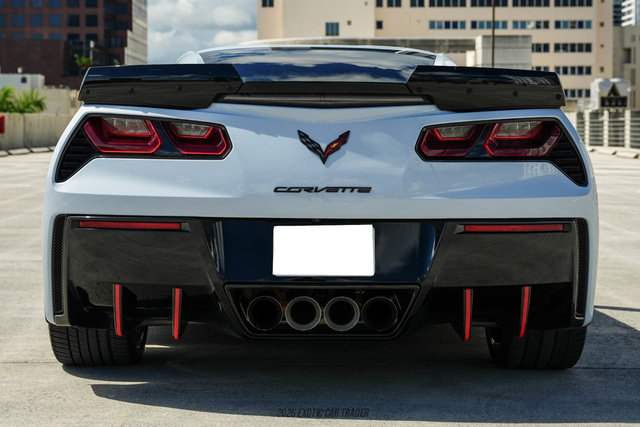 Used 2018 Chevrolet Corvette Stingray Coupe w/ 1LT RWD image 16