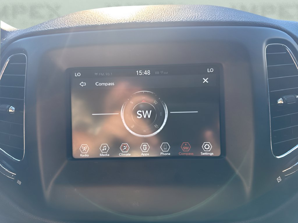 Used 2019 Jeep Compass Latitude w/ Popular Equipment Group FWD image 17