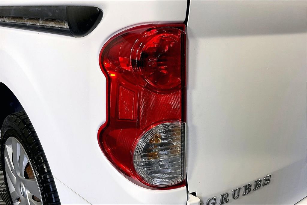 Used 2017 Nissan NV200 SV image 36