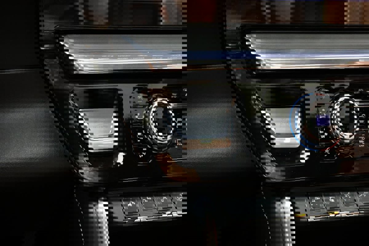 Used 2024 GMC Sierra 1500 Denali Ultimate image 21