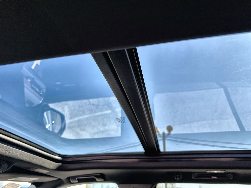 New 2026 GMC Yukon Denali w/ Denali Reserve Package image 19