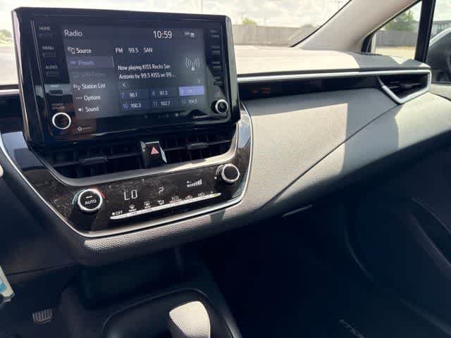 Used 2022 Toyota Corolla LE FWD image 22